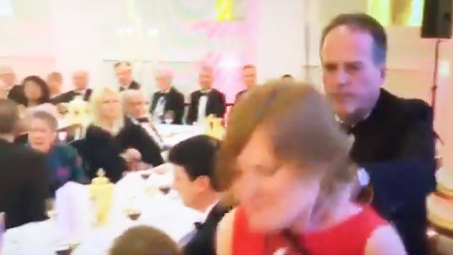 Mark Field przeprasza za swoje zachowanie