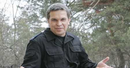 Jarosław Boberek już tak nie wygląda. Aktor znany z “Rodziny zastępczej” zmienił się nie do poznania
