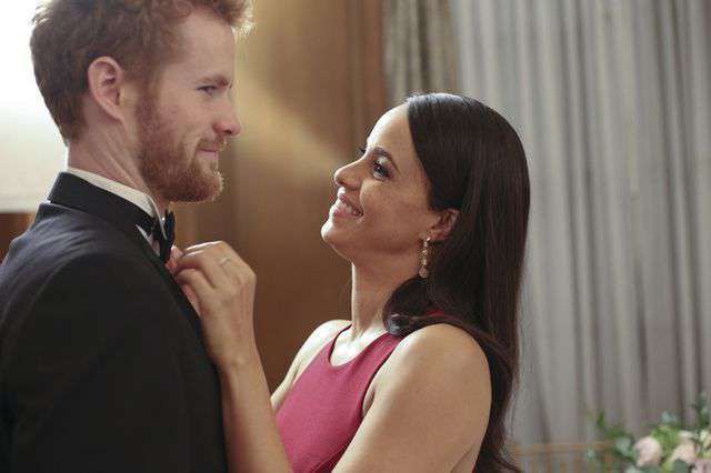 Nowe kadry z filmu "Książe Harry i Meghan: miłość wbrew regułom",