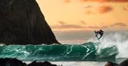 Nurkowanie, surfing, kitesurfing. Najlepsze spoty na uprawianie sportów wodnych blisko Polski