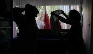 Gdy umarł papież, to kolejka była na pół dnia. Raz wejdzie kibol, a raz weteran