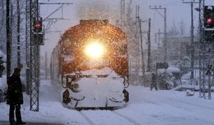 Przejazdy do Olsztyna wstrzymane z powodu opadów śniegu