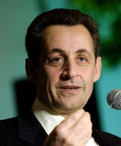Sarkozy obiecuje porozmawiać z Putinem o Czeczenii