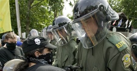 Starcia z policją podczas szczytu przywódców Ameryki Północnej