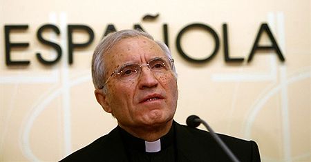 Bratanica kardynała wywołała skandal pozując nago