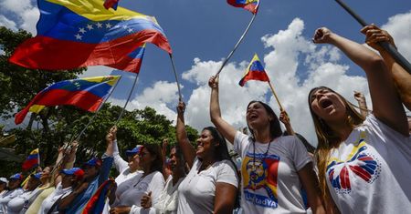 Demonstracja kobiet przeciwko prezydentowi Maduro