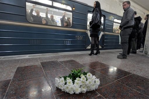 Łukaszenka pokazywał 6-letniemu synowi ciała zabitych
