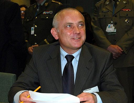 Generał Bieniek pozwie do sądu Aleksandra Szczygło