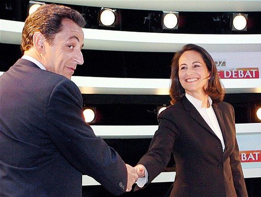 Ostre starcie Sarkozy - Royal przed kamerami TV