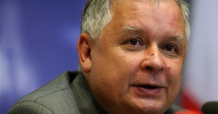 Prezydent Kaczyński odwołał wizytę na Węgrzech, bo nie miał czym tam polecieć