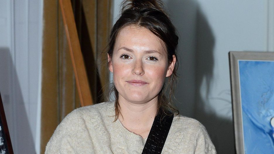 Olga Frycz na spacerze z dzieckiem