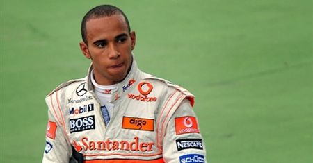 Hamilton kłamał i został zdyskwalifikowany