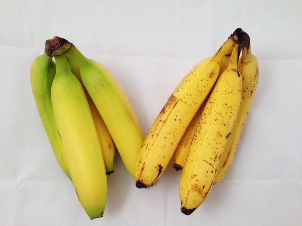 Keep Bananas Fresh Longer