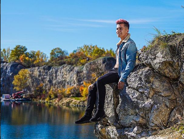 Kacper Blonsky kontra Friz. Jednostronna wojna youtuberów
