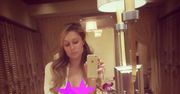 Paris Hilton chwali się biustem