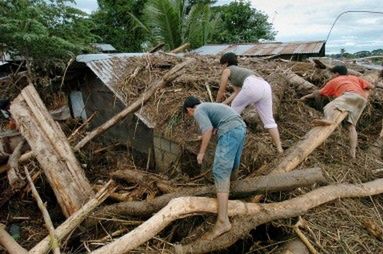 33 ofiary śmiertelne tajfunu nad Filipinami