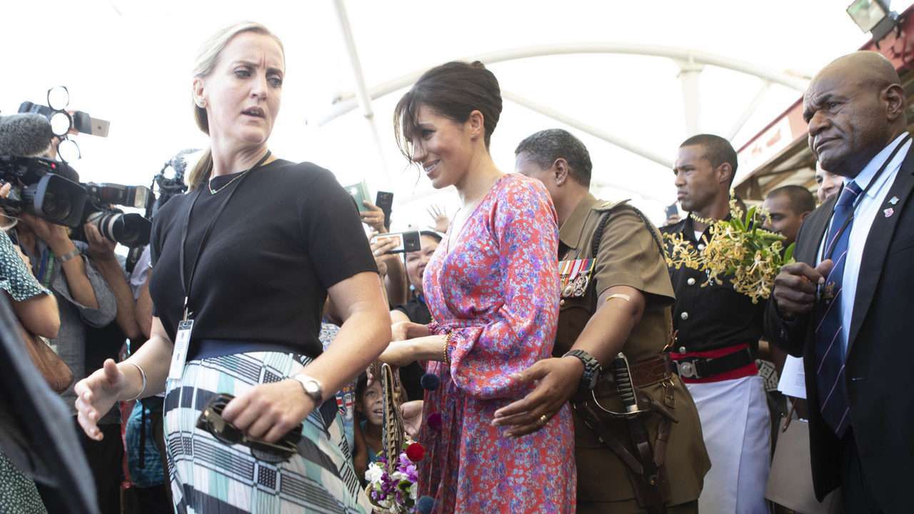 Meghan Markle ewakuowana z targu