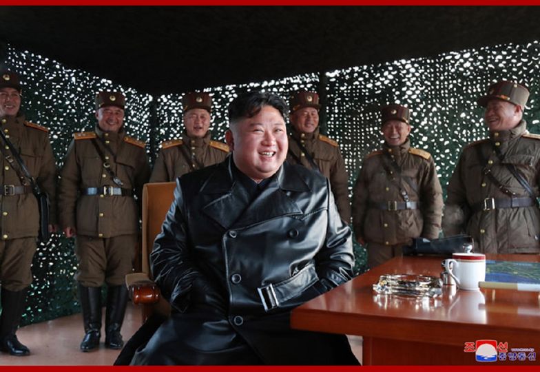 Korea Północna. Kim Dzong Un ogłosił "genialny sukces" testów nowej broni.