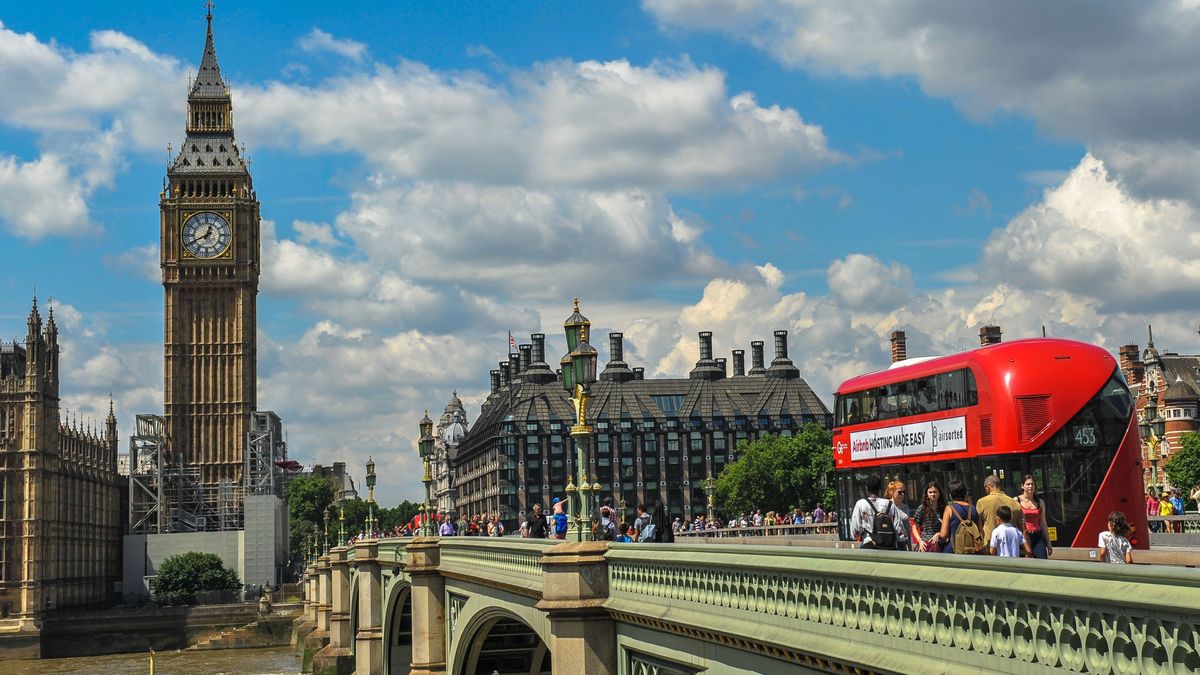 Wielka Brytania mocno ucierpi przez koronawirusa. Agencja Fitch właśnie obniżyła rating tego kraju