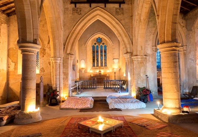 Wnętrze kościoła Wszystkich Świętych, Aldwincle, Anglia (fot. visitchurches.org.uk) 