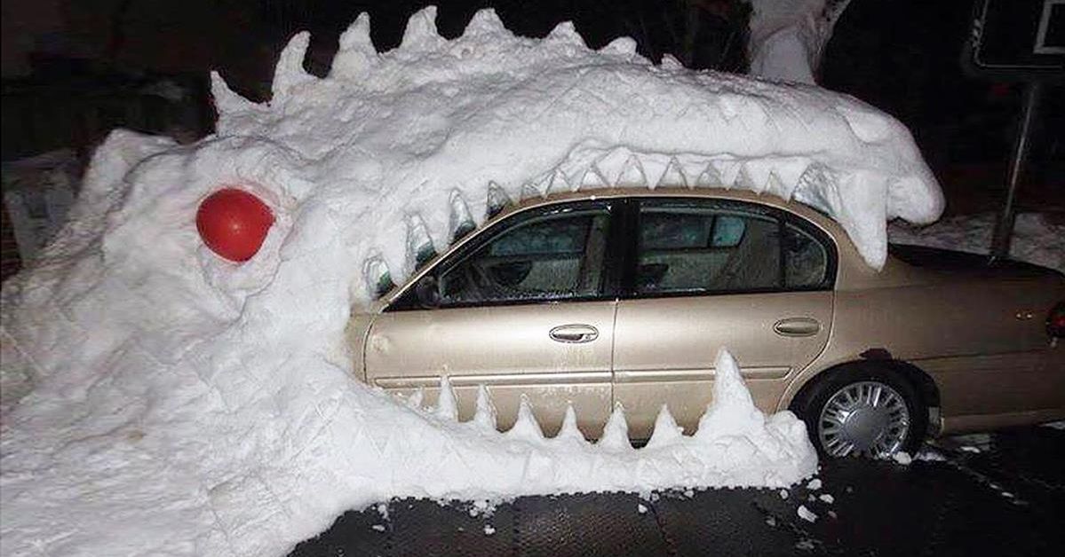 12 Funny Ways to Make Use of Snow. The People Behind Them Were Really Creative