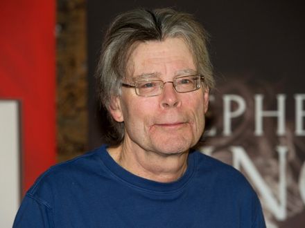 Stephen King pojawi się "Pod kopułą"