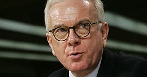 Poettering: wetem Polska skrzywdzi samą siebie