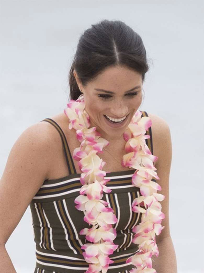 Meghan Markle w ciąży i książę Harry na plaży Bondi w Sydney