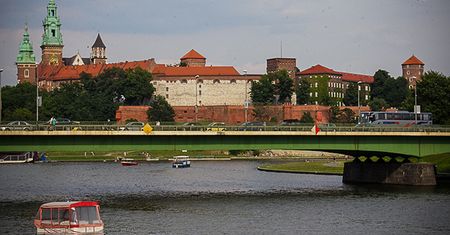 Fala upałów w Krakowie. Miasto przygotowało hydranty z wodą pitną
