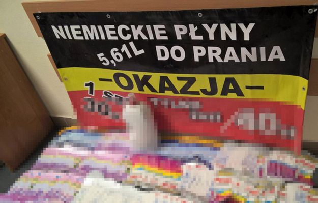 Centralne Biuro Śledcze Policji rozbiło gang podrabiający środki chemii gospodarczej