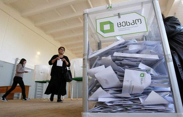 W Gruzji zakończyły się wybory parlamentarne. Prowadzi Gruzińskie Marzenie-Demokratyczna Gruzja - 53,8 proc. głosów