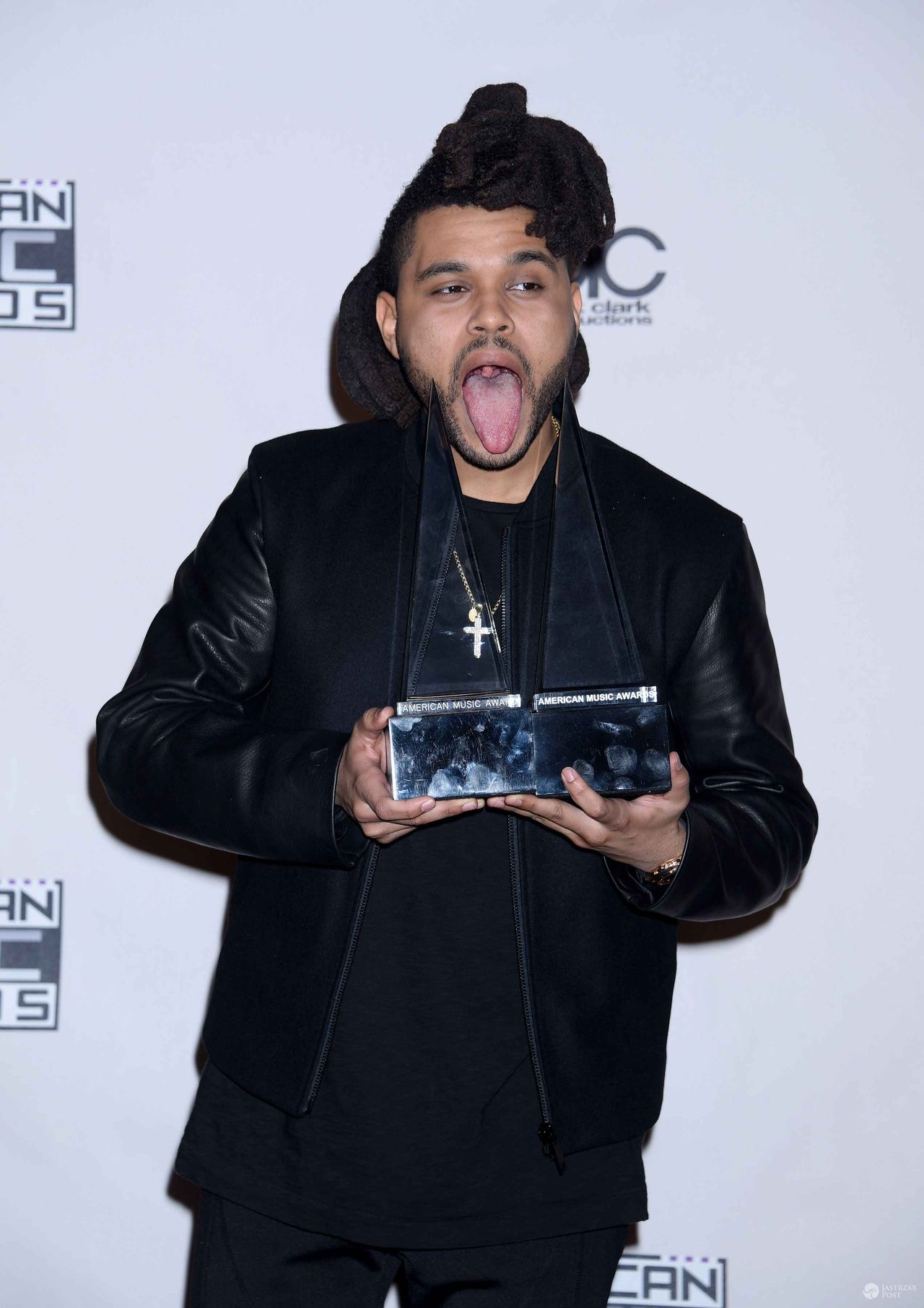 The Weeknd
na American Music Awards 2015