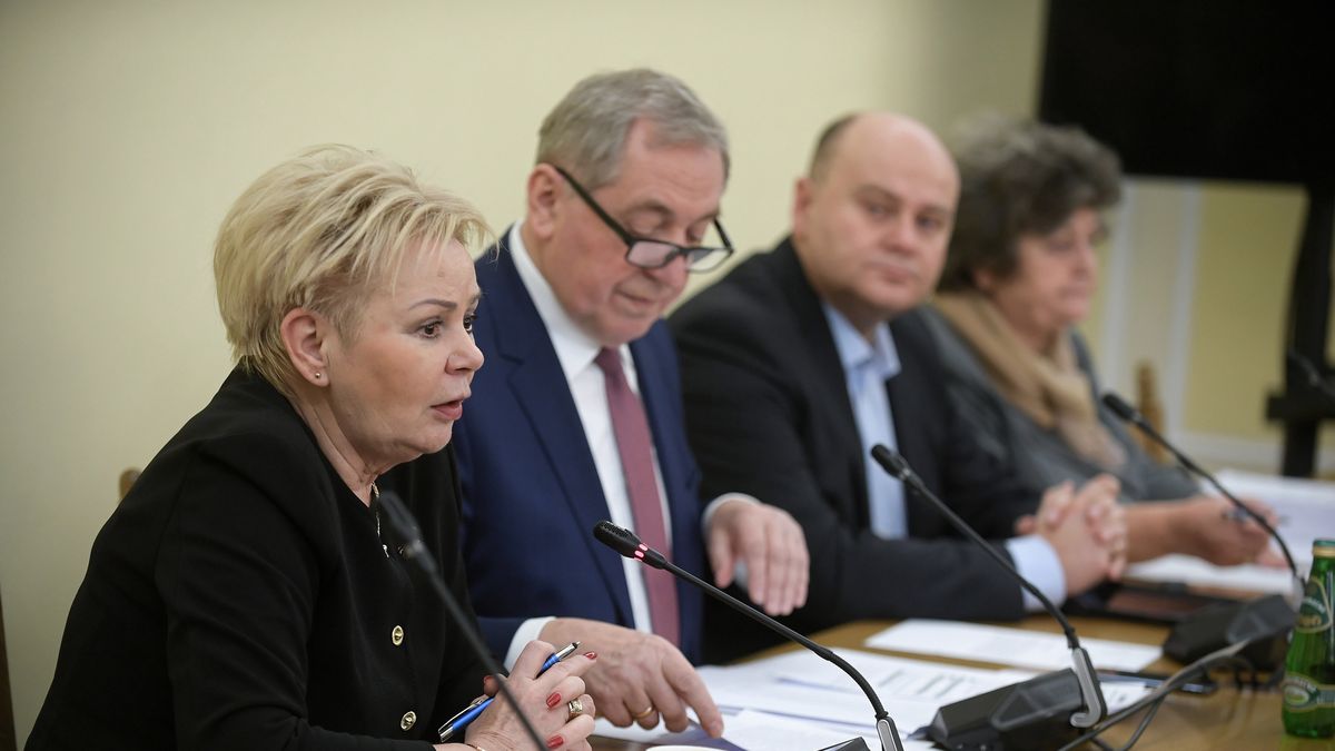 Posiedzenie komisji finansów publicznych, na którym prezentowany był raport dot. afery GetBack, zostało zamknięte.