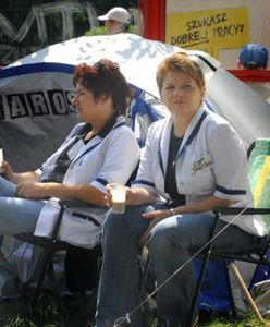 Miasteczko namiotowe pozostaje, głodówka trwa nadal