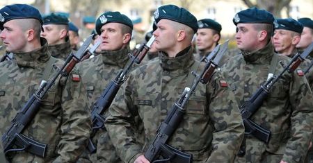 W polskiej armii będzie mniej generałów