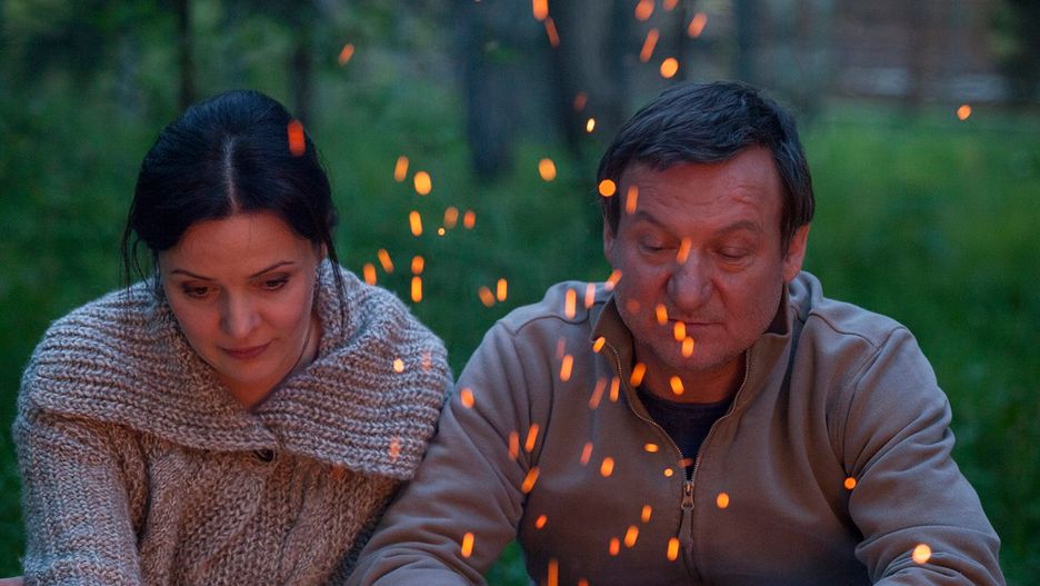 Bożena Stachura i Robert Więckiewicz w filmie "Jak pies z kotem"