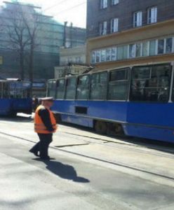 Jak dojechać na cmentarze we Wszystkich Świętych? Rozkład jazdy dla Krakowa