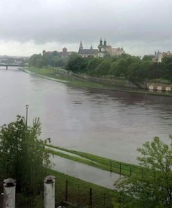 Powódź na południu Polski? Podtopienia i ulewy w połowie kraju. Relacja na żywo