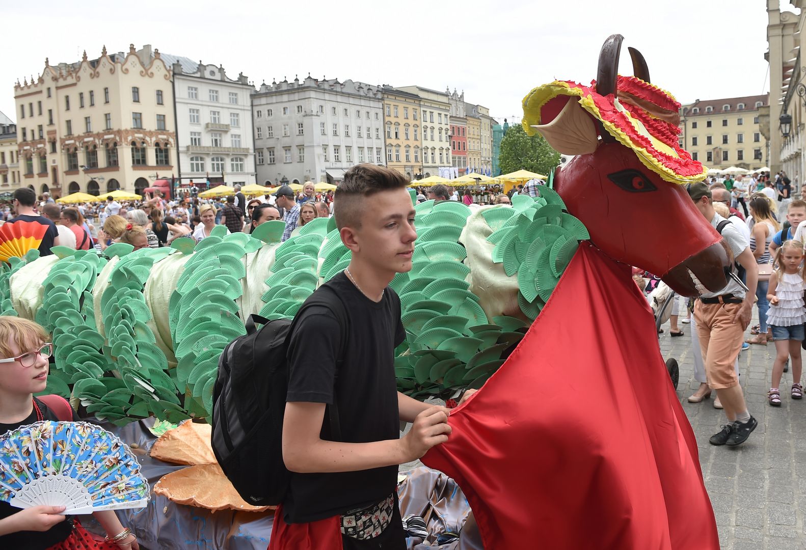 Nad organizacją parady czuwa Teatru Groteska