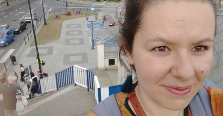 "Multimilioner? Tu, u nas? Nie słyszałam". W Piotrkowie Trybunalskim na tropie tajemniczego bogacza