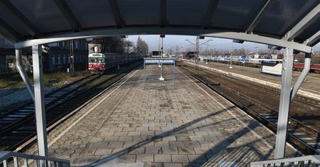 Absurd na linii Kraków-Katowice zostanie zlikwidowany. Minister mówi o inwestycjach na kolei