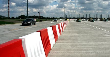 Nieczynny punkt poboru opłat w Pruszkowie do likwidacji. Kierowcy odetchną z ulgą