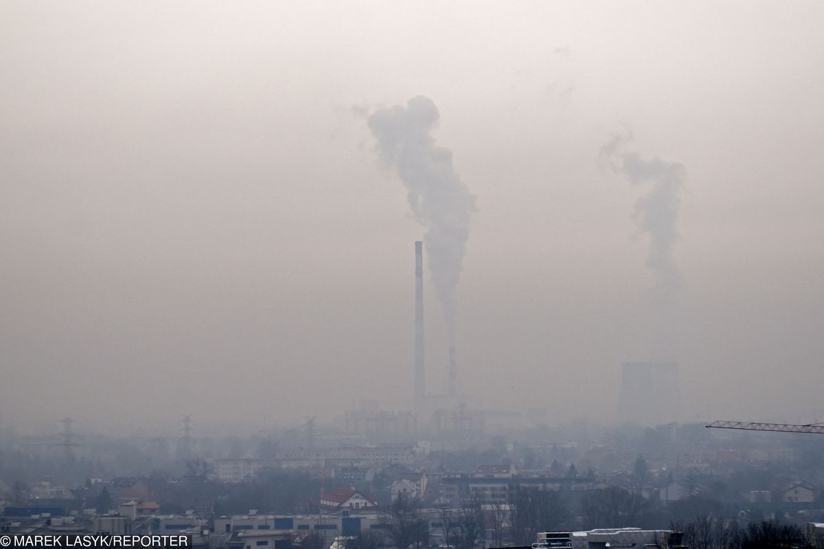 Smog Kraków - 17 grudnia. Uwaga - zła jakość powietrza