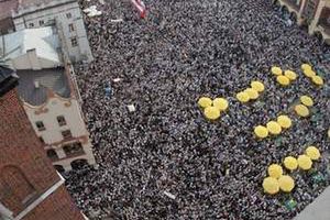 Biały Marsz dla Papieża w Krakowie