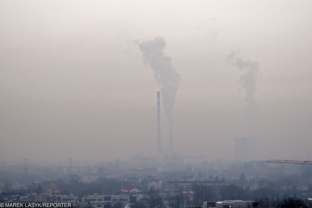 Smog Kraków - 17 grudnia. Uwaga - zła jakość powietrza