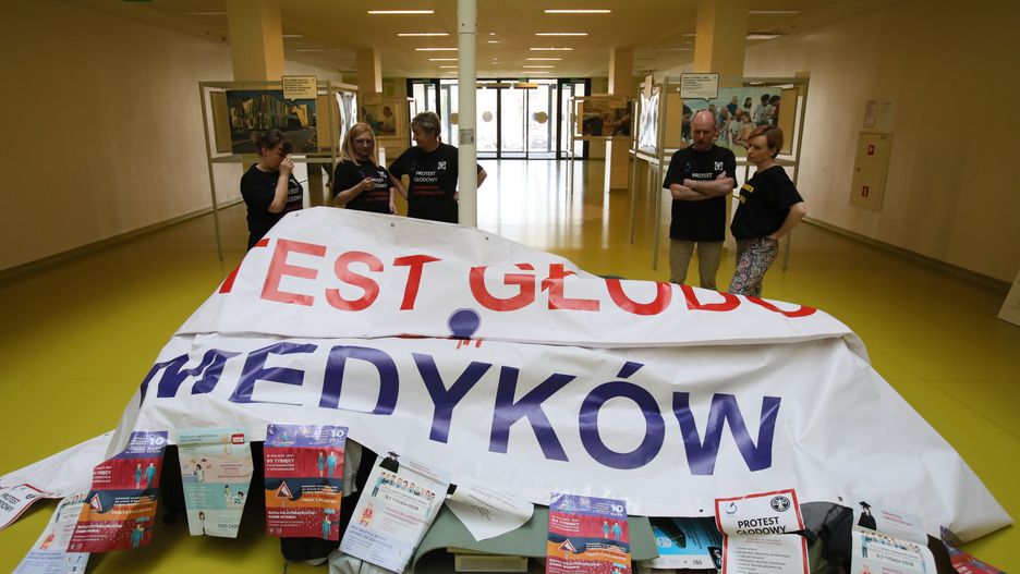 Protesty przyniosły skutek. Fizjoterapeuci mają dostać podwyżki, ale nie tylko oni zarobią w tym roku więcej