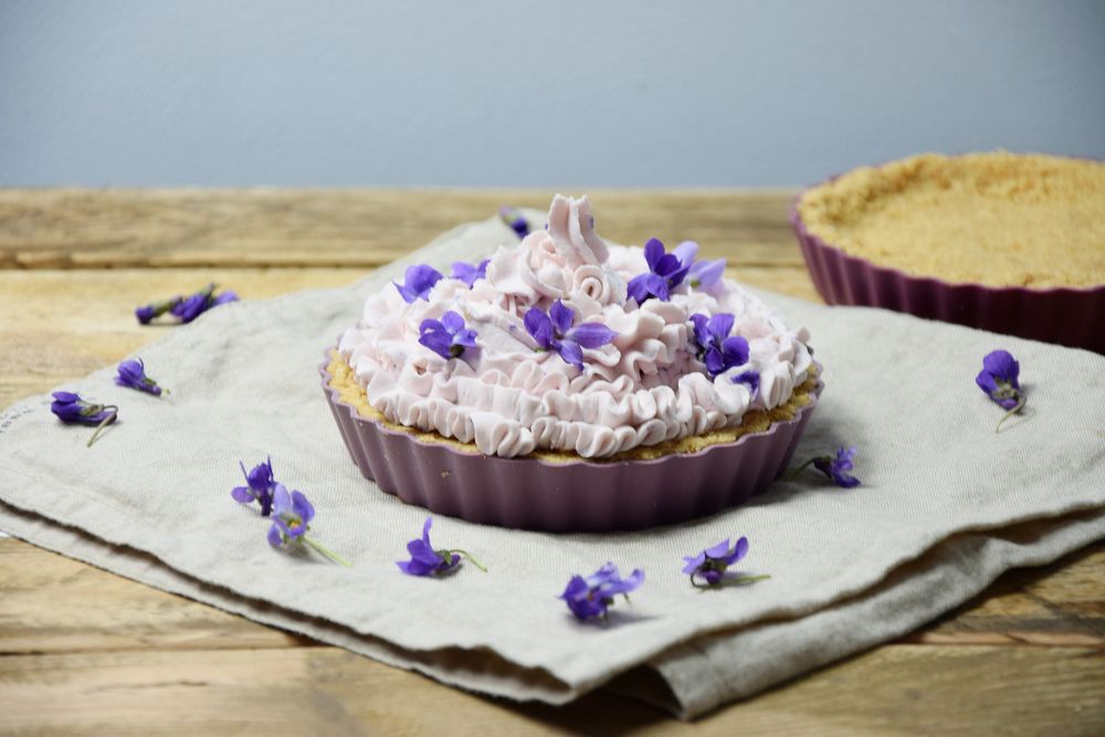 Fiołkowa tarta bez pieczenia