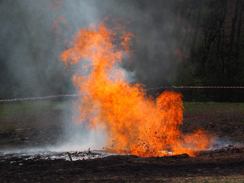 Erupcja ropy i gazu w Sękowej. Teraz wójt chce uruchomić wydobycie