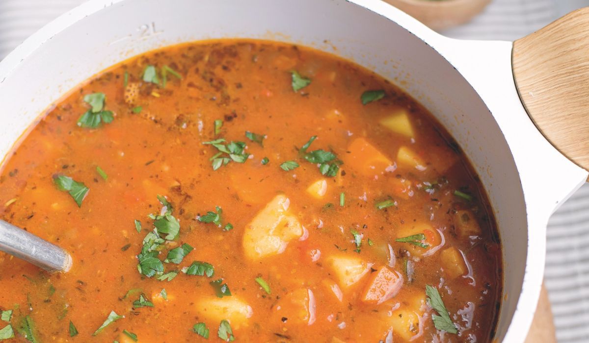 Do tej zupy nie potrzeba drugiego dania. Jest treściwa i świetnie rozgrzewa