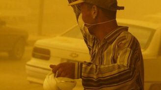 Handlarz maskami chirurgicznymi nie powinien narzekać na brak klientów